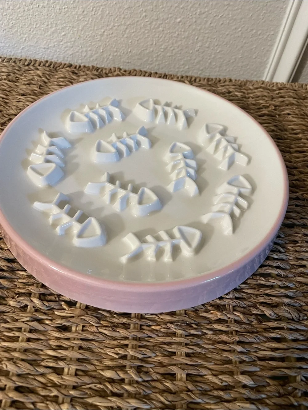 Ceramic Pink and White Slow Cat Feeder 8 Inch